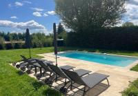 Suite romantique LMF SPA intérieur piscine privés jardin et lit King size - B&B Rousson