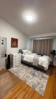 Private Room1 Quiet Professionals - Bed and Breakfast Toronto
