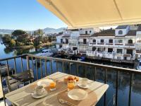 Porto Fino - Apartamento vista al canal y reformad - B&B Empuriabrava