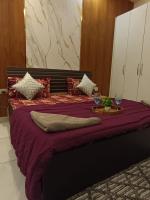 Darshana Studios - Fully Furnished - Bed and Breakfast Noida