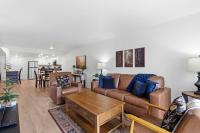Serene Creek Condo Pool & Gym - B&B Branson