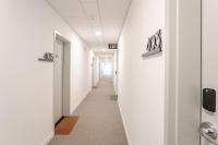 Modern & Spacious 2BR Apartment with Gym & Parking - B&B New Haven