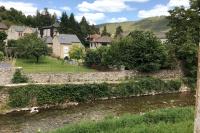 Joli appartement avec vue sur la rivière - B&B Meyrueis