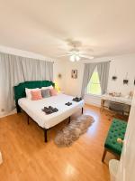 Hazel Private Room near Yale, Hospitals & Downtown - B&B New Haven