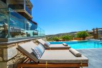 Asion Lithos Suites with Private Pools - Chambres d’hôtes Katsiades