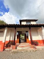 Finca Hostal Ágora - Bed and Breakfast Jardin