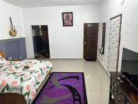 Chambre spacieuse meublée - B&B Ziguinchor