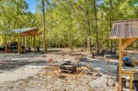 Fish & Float at Natural Springs! Log Cabin in Bell - Chambres d'hôtes Bell