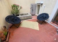 Charmant T2 avec Cour Privée au coeur du Panier centre - Vieux Port - Chambres d'hôtes Marseille