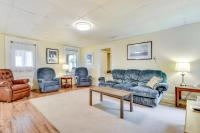Point Breeze Vacation Rental, Walk to Lake Ontario - B&B Waterport