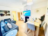 Heathrow Contractor Ground Floor 2-Bed, Sleeps 2, Free Parking - Ferienwohnung Stanwell
