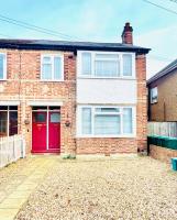 Heathrow Contractor Ground Floor 2-Bed, Sleeps 2, Free Parking - Ferienwohnung Stanwell