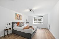 Courtyard Highstreet Retreat - B&B Swindon