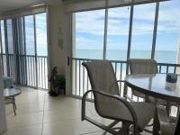 Bonita Beach Direct Beach Front Luxury & FUN - Bed and Breakfast Bonita Springs