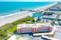 Cocoa Beach Towers - Oceanfront Condos with Pool & Tennis by Port Canaveral - Bed and Breakfast Cocoa Beach