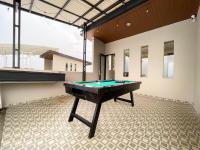 Arumdaun II Villa with Private Pool in Cigadung - B&B Bandung