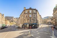 Castle Steps Away - Modern City Flat - B&B Edinburgh