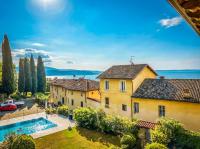 Nature Retreat 2-Bedroom Apartment with Pool, Garden & Lake Garda View near Salò - Chambres d'hôtes Montecucco