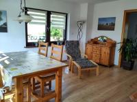 Landhaus Grimburg - Ferienwohnungen im Parterre und Obergeschoss - Chambres d’hôtes Grimburg