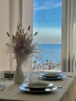Sea Side Apartment With Balcony - Ferienwohnung Durrës