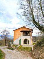 Cozy 2BR Mountain Escape - Molazzana - B&B Molazzana