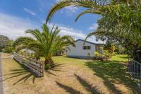Sea Breezes - B&B Matarangi