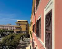 ARTEMISIA APARTMENT - Elegant spacious flat in NETTUNO City Center, just steps from the Sea, Beaches, Marina, Train&Bus Station - Chambres d'hôtes Nettuno
