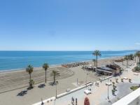 Hanami Avenida de España Oceanfront - B&B Estepona