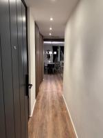 Design Apartment in Vesterbro with Large Balcony - Chambres d'hôtes Copenhague
