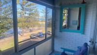 Calm Waters Unit 11 - Bed and Breakfast Golden Beach