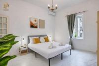 Bright & Modern 2BR - Prime Walkable Area - Chambres d'hôtes Sliema