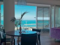 Beachfront, Furnished Terrace & Comfort by Host Hero - Ferienwohnung Civitanova Marche