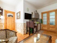 Apartamento de 1 dormitorio con jardín