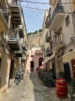 Civico5 - Spazioso appartamento 110 mq a Cefalù - Chambres d'hôtes Cefalù