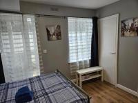 Cosy Rooms next to St Pancras Station - B&B London