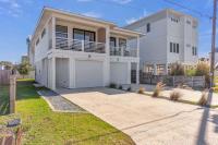 Walk to Beach & Trails Modern Cozy Retreat Villa - B&B Carolina Beach