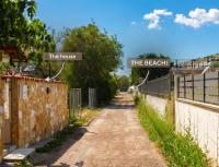 The Beach White House - 80m from the Beach - Renovated - Ferienwohnung Keratsíni