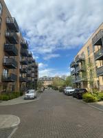 Modern London Apartment, Private room with shared kitchen and living room - B&B Crystal Palace