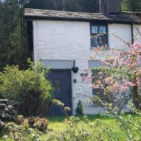Squirrel Cottage - Cosy getaway - B&B Betws-y-Coed