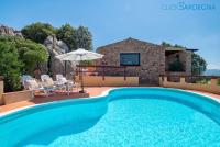 Costa Paradiso villa con piscina indipendente e vista mare per 6 persone - B&B Costa Paradiso