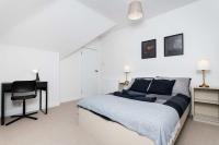 Free Parking & WiFi Near St Andrews Leven Beach - B&B Methil