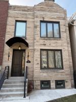 Luxurious Bronzeville Apartment with RoofTop - B&B Chicago