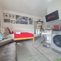 West Street Studios, Free WIFI, FREE Parking, Washer dryer - B&B Banbury