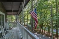 The Deep Forest Green Cottage · The Deep Forest Green Cottage - B&B Cedar Mountain