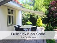 Ferienhaus Rotkäppchen mit großem Garten bei Berlin - B&B Kleinmachnow