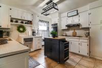 2 Mi to Grand Lake! Family Adventure Base w/ Yard - Chambres d'hôtes Spavinaw