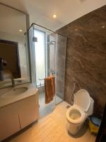 1 BHK Luxury apartment in Zameen Auram, Gulberg - Chambres d'hôtes Lahore
