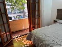 Apartment mit Balkon