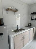 Prestige Apartments B - Affordable Studio Near Sambil Shopping Mall with Fast WiFi - Bed and Breakfast Willemstad