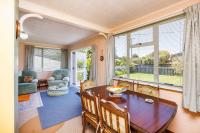Kiwiana at its best - Ferienwohnung Foxton Beach